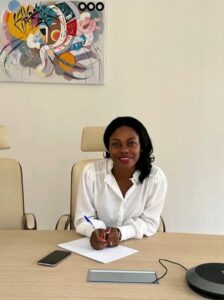 ME SORELLE BEGUE-BUCHERT : « J’AIME FAIRE DIALOGUER LES CULTURES A TRAVERS L’ART »