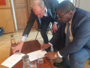 PARIS : LES ENJEUX DE LA CONVENTION SIGNEE ENTRE LE SALIDO ET LE SLAP