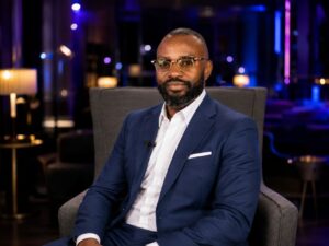M. RAPHAËL DJINE : « DE YAOUNDE A PARIS, JE VEUX TRANSFORMER 2 MILLIARDS DE VIES D’ICI 2040 »